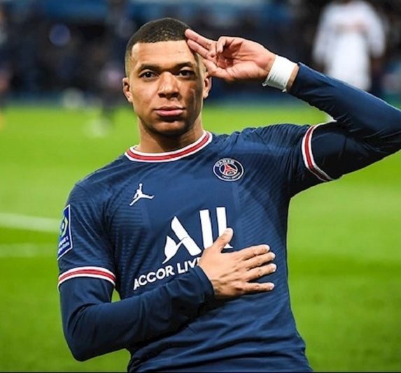 luong-cau-thu-cao-nhat-the-gioi